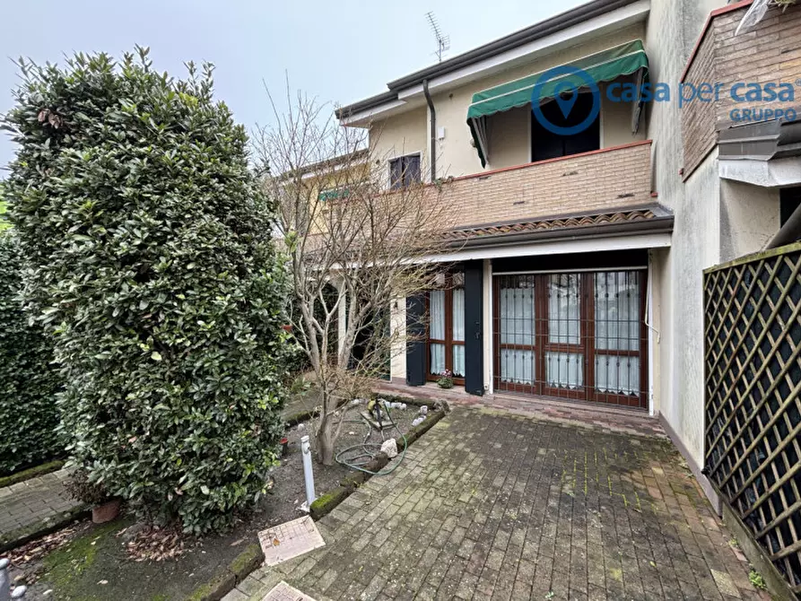 Immagine 13 di Villetta a schiera in vendita  a Villadose