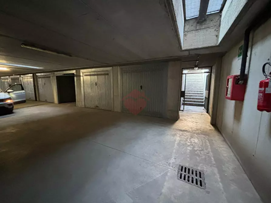 Immagine 2 di Garage in vendita  in Via Don Moletta 1 a Vaprio D'adda