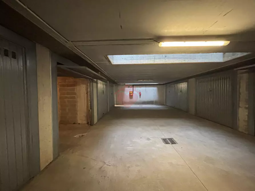 Immagine 5 di Garage in vendita  in Via Don Moletta 1 a Vaprio D'adda