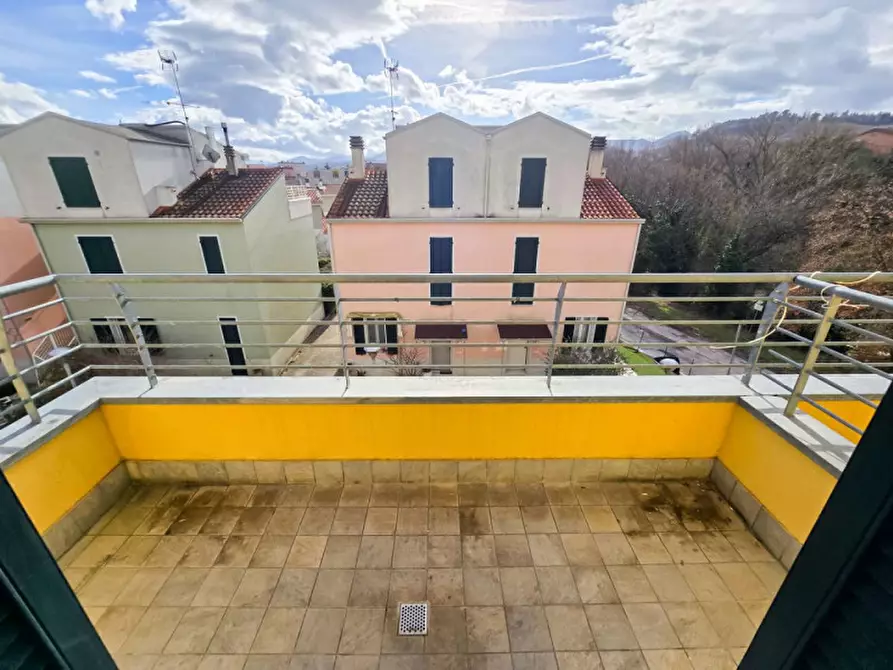 Immagine 17 di Villetta a schiera in vendita  in Via della Palazzina a Urbania