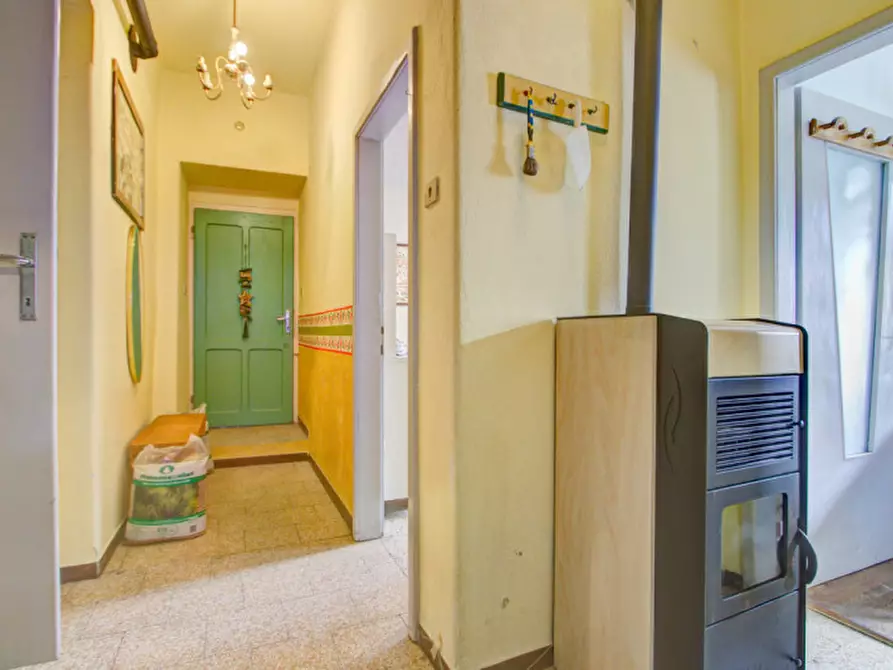 Immagine 5 di Appartamento in vendita  in Via Conci a Porte Di Rendena