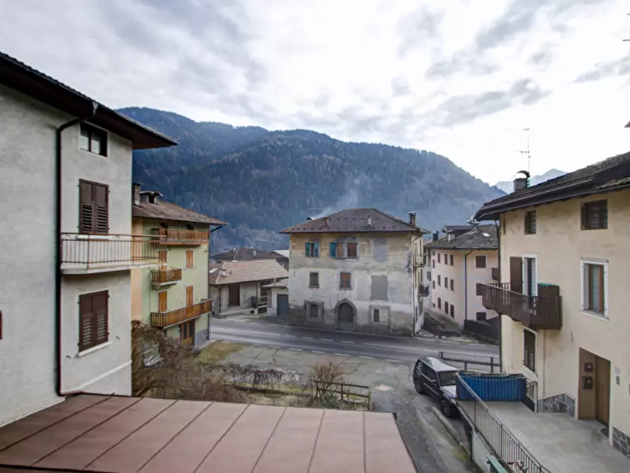 Immagine 12 di Appartamento in vendita  in Via Conci a Porte Di Rendena