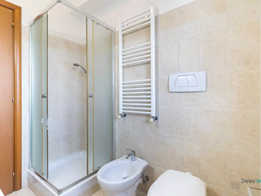 Immagine 24 di Appartamento in affitto  in Via Pomarolo a Roma