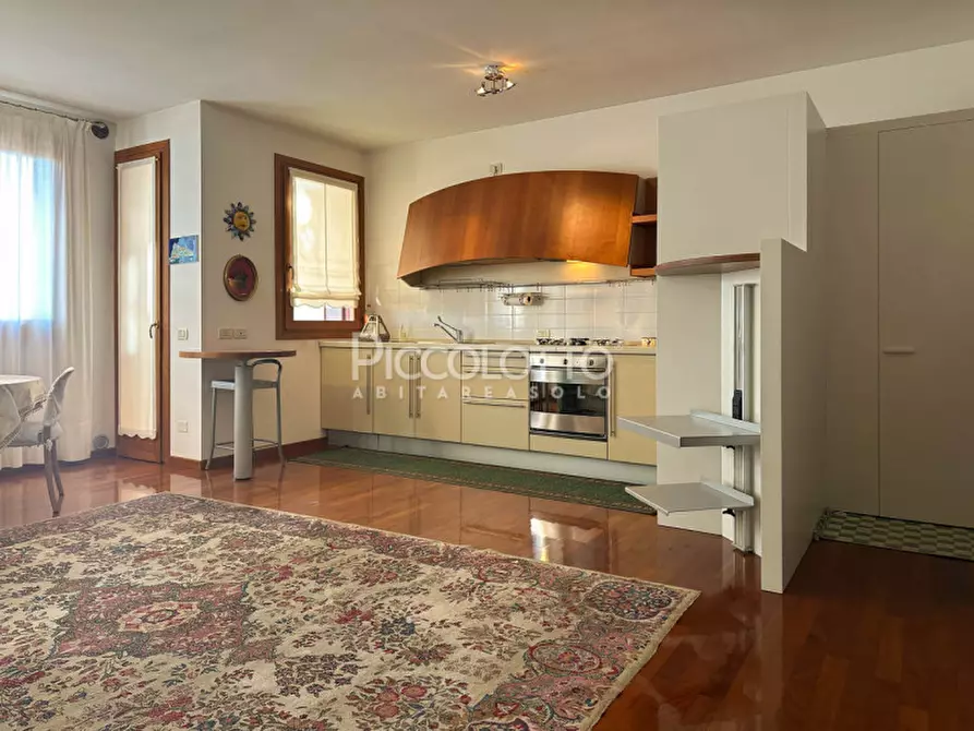 Immagine 2 di Appartamento in vendita  in via Tuna a Asolo