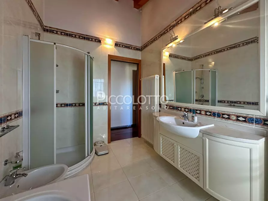 Immagine 15 di Appartamento in vendita  in via Tuna a Asolo