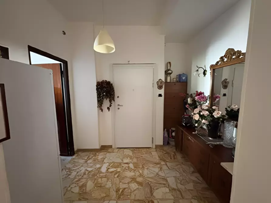 Immagine 5 di Appartamento in vendita  in via Lorenzo Lotto 8 a Recanati