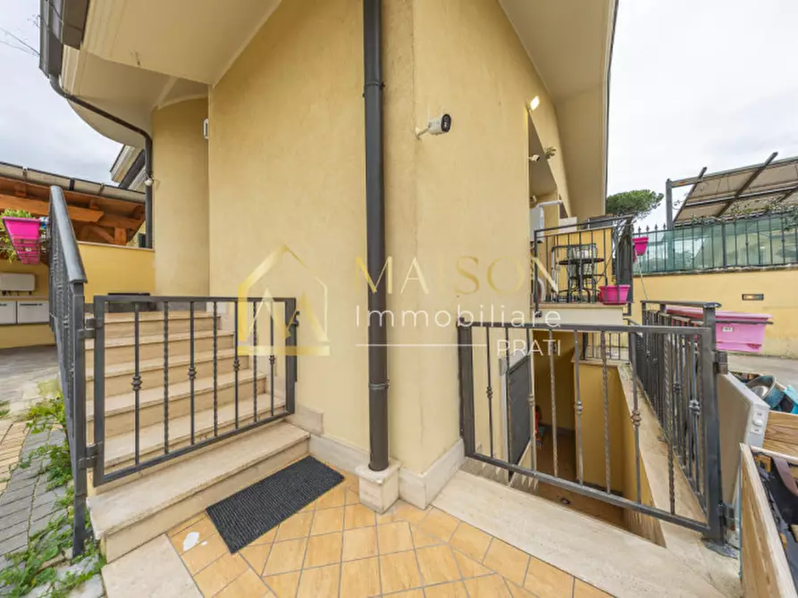 Immagine 3 di Villetta a schiera in vendita  in Via Busachi a Roma