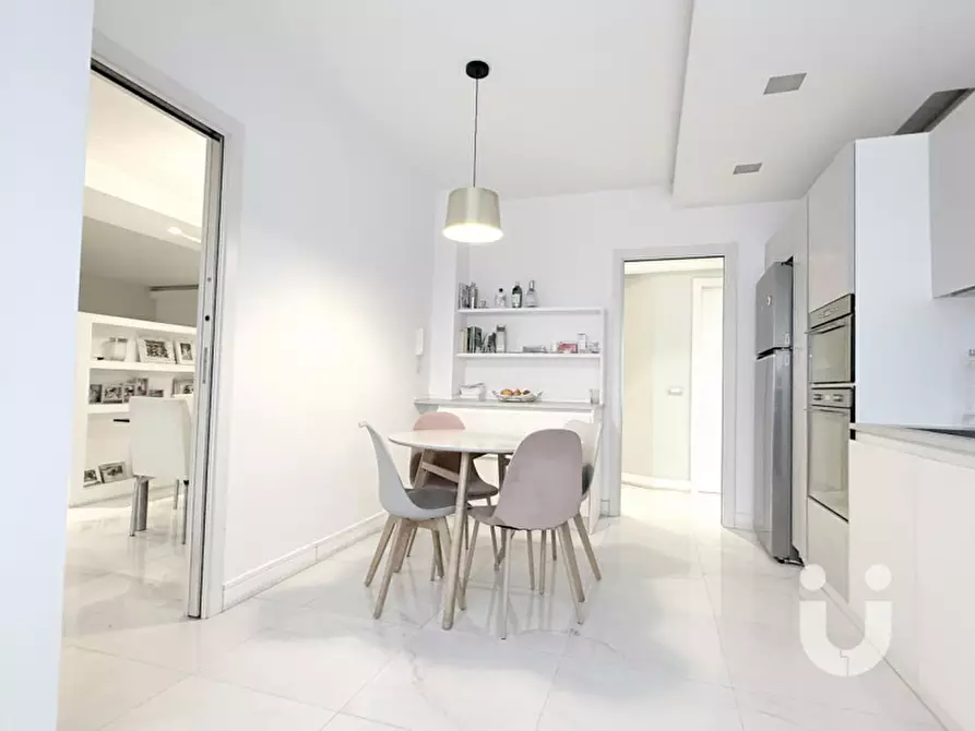 Immagine 12 di Appartamento in vendita  in Via Elio Vittorini a Roma