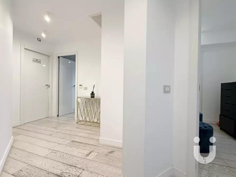 Immagine 14 di Appartamento in vendita  in Via Elio Vittorini a Roma