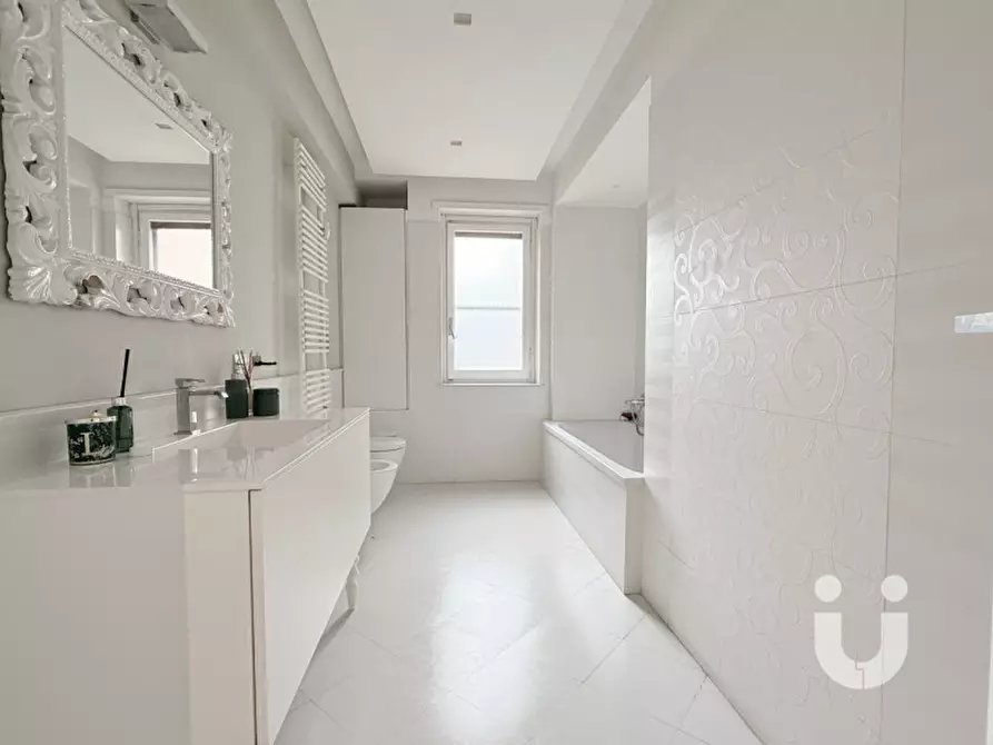 Immagine 25 di Appartamento in vendita  in Via Elio Vittorini a Roma