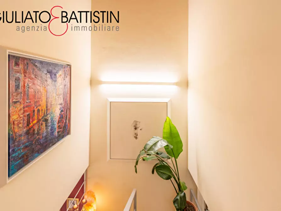 Immagine 7 di Casa bifamiliare in vendita  in Strada dei Pizzolati a Vicenza