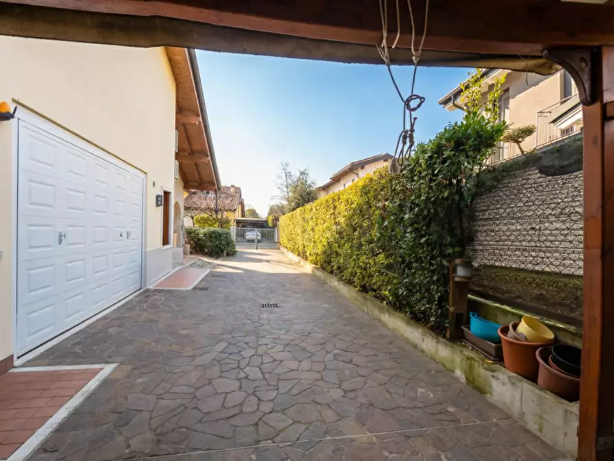 Immagine 13 di Casa bifamiliare in vendita  in Strada dei Pizzolati a Vicenza