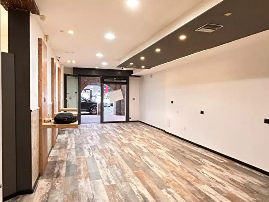 Immagine 1 di Negozio in vendita  in Via Francesco d'Assisi a Formigine