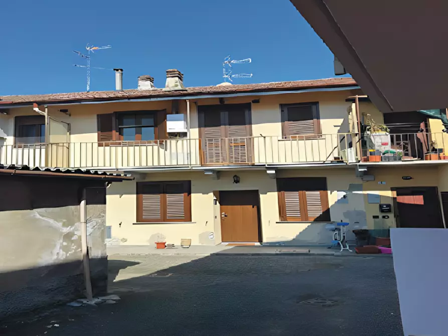 Immagine 3 di Casa indipendente in vendita  in VIA TERDOBBIATE 19 a Sozzago