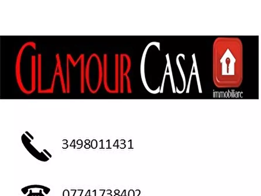 Immagine 12 di Villa in vendita  in Via Erode Attico a Roma