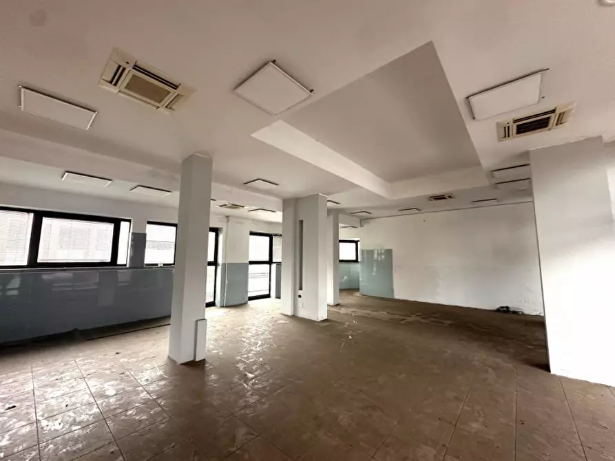 Immagine 11 di Attività commerciale in vendita  in via Dell'Artigiano a Bologna