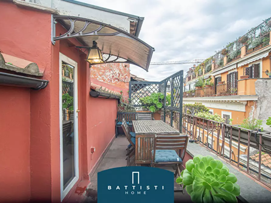 Immagine 2 di Attico in vendita  in Piazza di San Silvestro a Roma