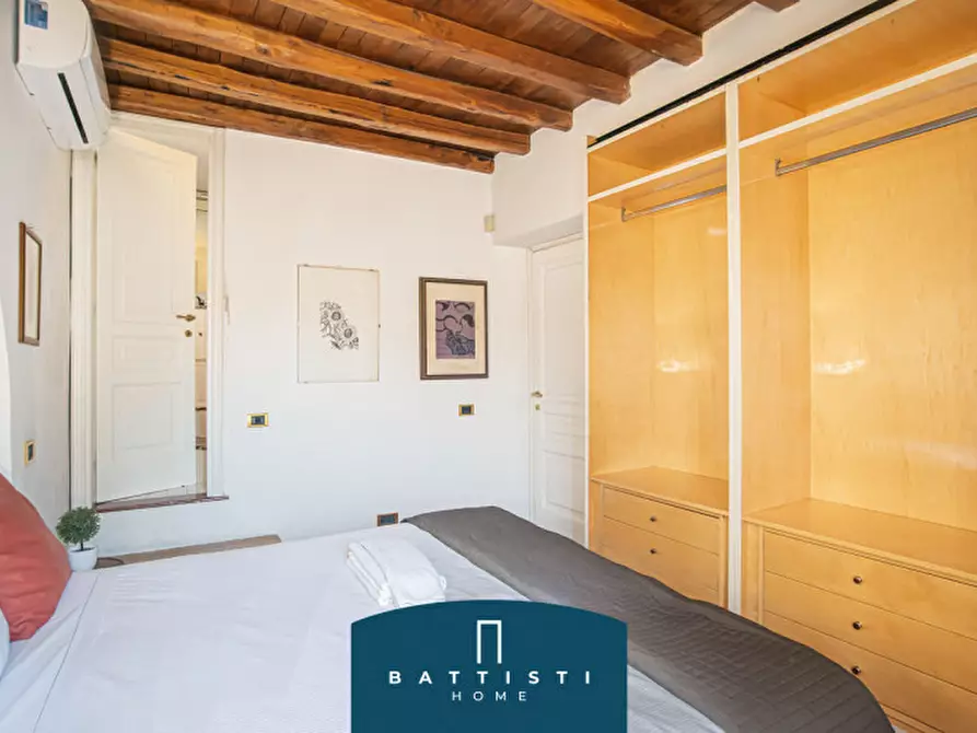 Immagine 15 di Attico in vendita  in Piazza di San Silvestro a Roma