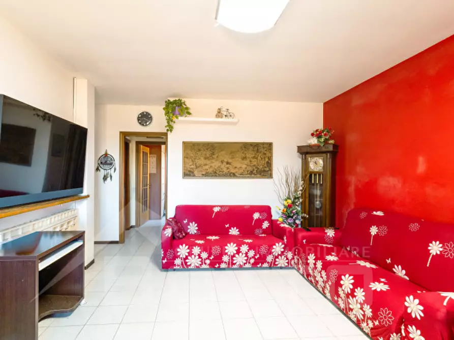 Immagine 9 di Appartamento in vendita  in VIA MATTEOTTI 78 a Lonate Pozzolo