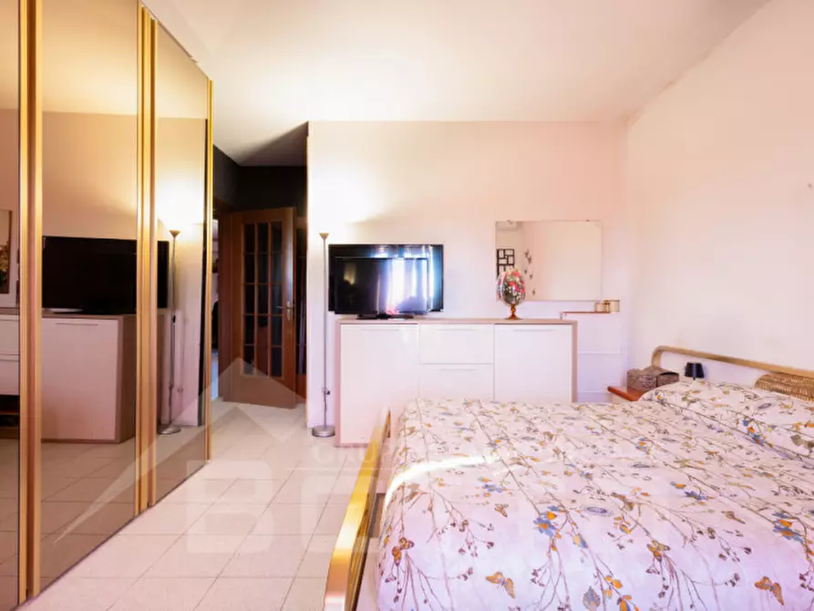 Immagine 10 di Appartamento in vendita  in VIA MATTEOTTI 78 a Lonate Pozzolo