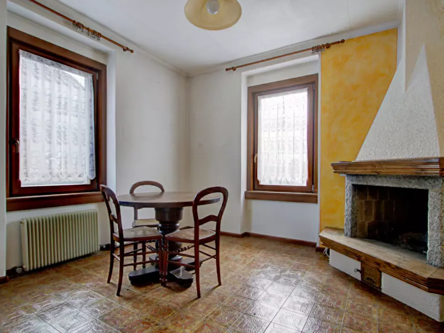 Immagine 6 di Appartamento in vendita  in Via santi Fabiano e Sebastiano a Porte Di Rendena