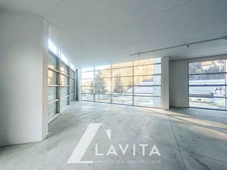 Immagine 5 di Attività commerciale in vendita  in via Arnaria a Ortisei .St Ulrich.