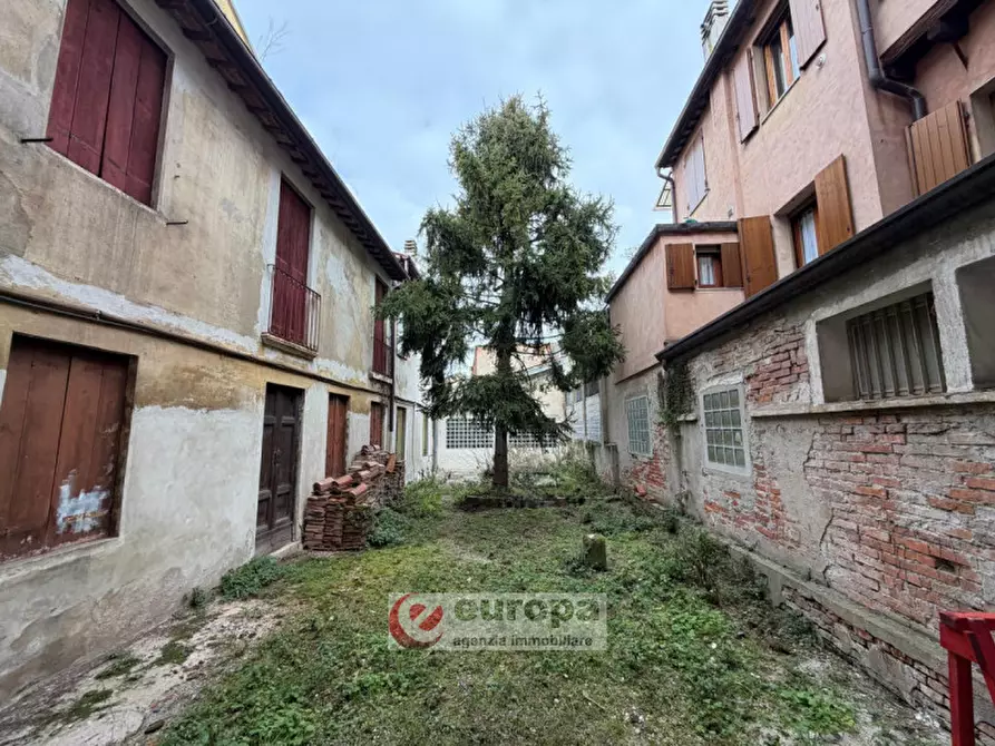 Immagine 2 di Palazzo in vendita  in contrà XX Settembre - San Domenico a Vicenza