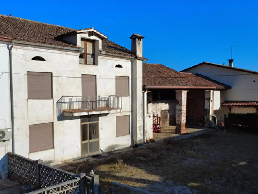 Immagine 2 di Rustico / casale in vendita  in Via Carità a Castelfranco Veneto