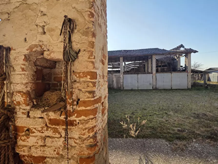 Immagine 7 di Rustico / casale in vendita  in Via Carità a Castelfranco Veneto
