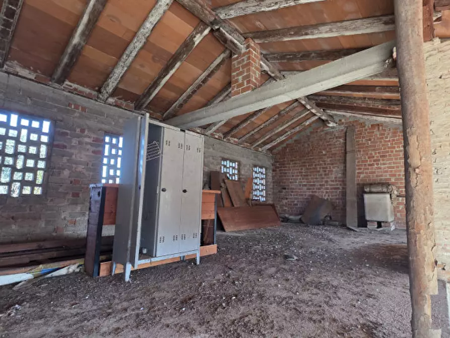 Immagine 9 di Rustico / casale in vendita  in Via Carità a Castelfranco Veneto
