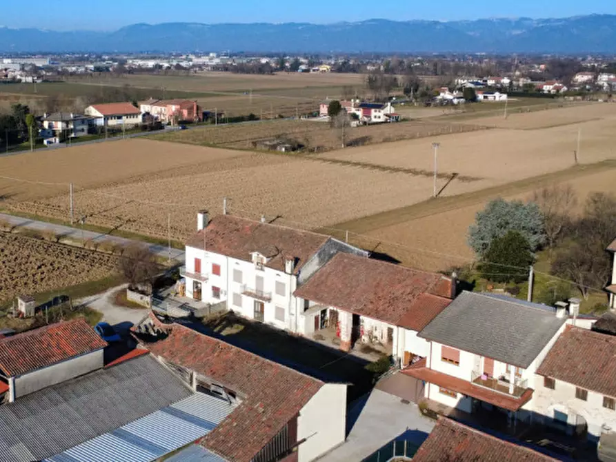 Immagine 24 di Rustico / casale in vendita  in Via Carità a Castelfranco Veneto