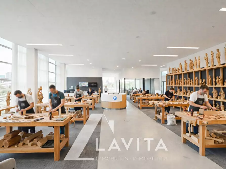 Immagine 2 di Attività commerciale in affitto  in via Arnaria a Ortisei .St Ulrich.