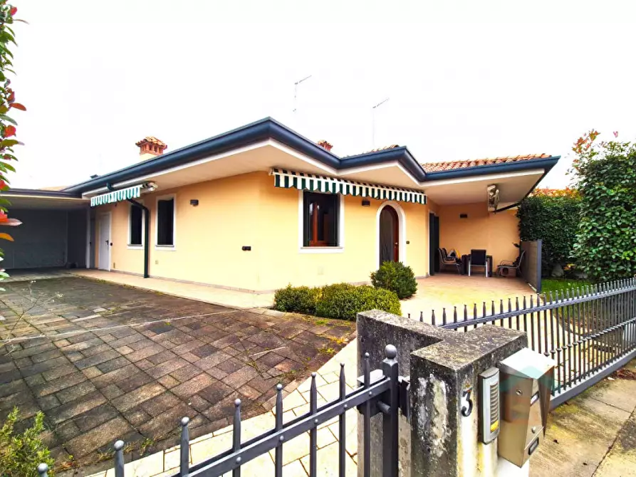 Immagine 2 di Casa bifamiliare in vendita  in VIA DURAN 3 a Ruda