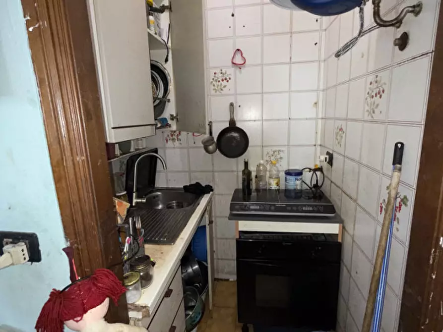 Immagine 3 di Appartamento in vendita  in VIA MARCHESE VISCONTI, 6 a Torino