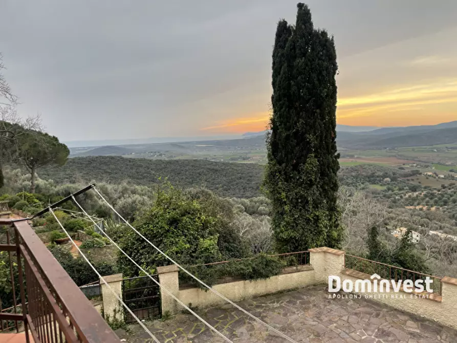 Immagine 2 di Casa bifamiliare in vendita  in via circonvallazione a Capalbio