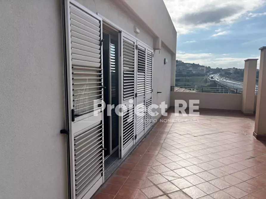 Immagine 1 di Attico in affitto  in Vico Andiloro a Reggio Di Calabria