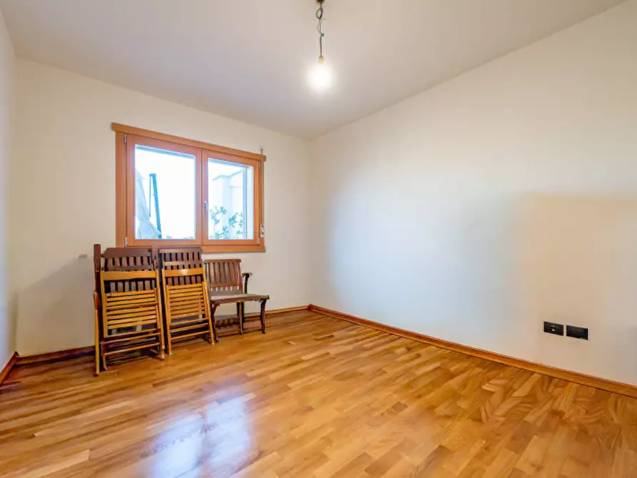 Immagine 12 di Appartamento in vendita  in VIA GOLFO DEL TIGULLIO 37 a Roma