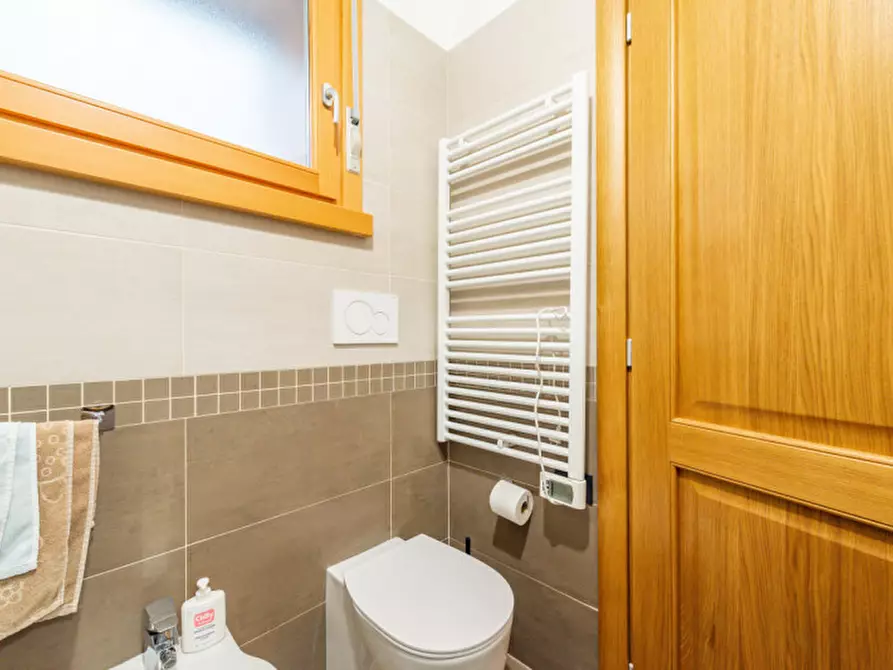 Immagine 17 di Appartamento in vendita  in VIA GOLFO DEL TIGULLIO 37 a Roma