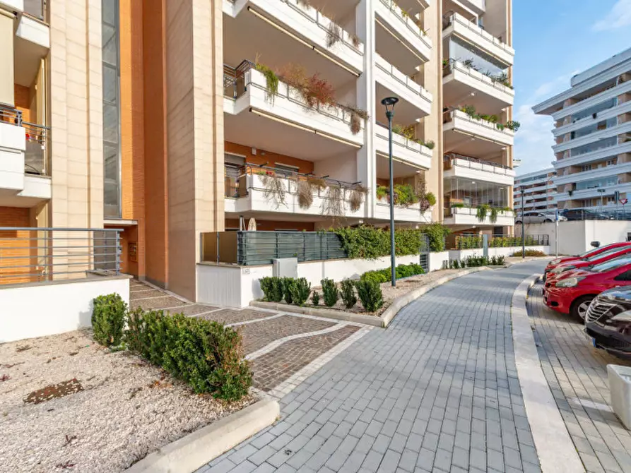 Immagine 35 di Appartamento in vendita  in VIA GOLFO DEL TIGULLIO 37 a Roma