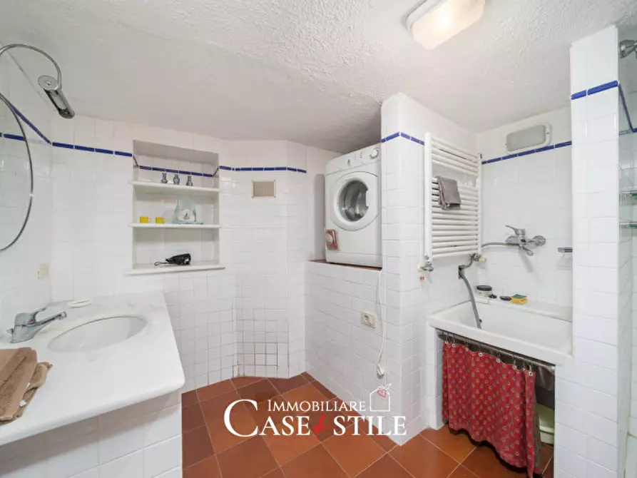 Immagine 13 di Appartamento in vendita  in Via Circonvallazione a Ameglia