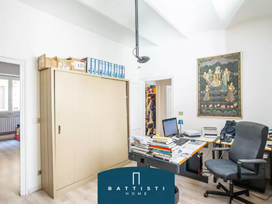 Immagine 9 di Appartamento in vendita  in Via Gaeta a Roma