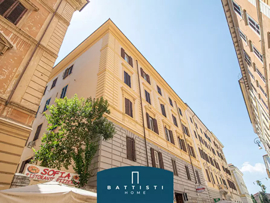 Immagine 27 di Appartamento in vendita  in Via Gaeta a Roma