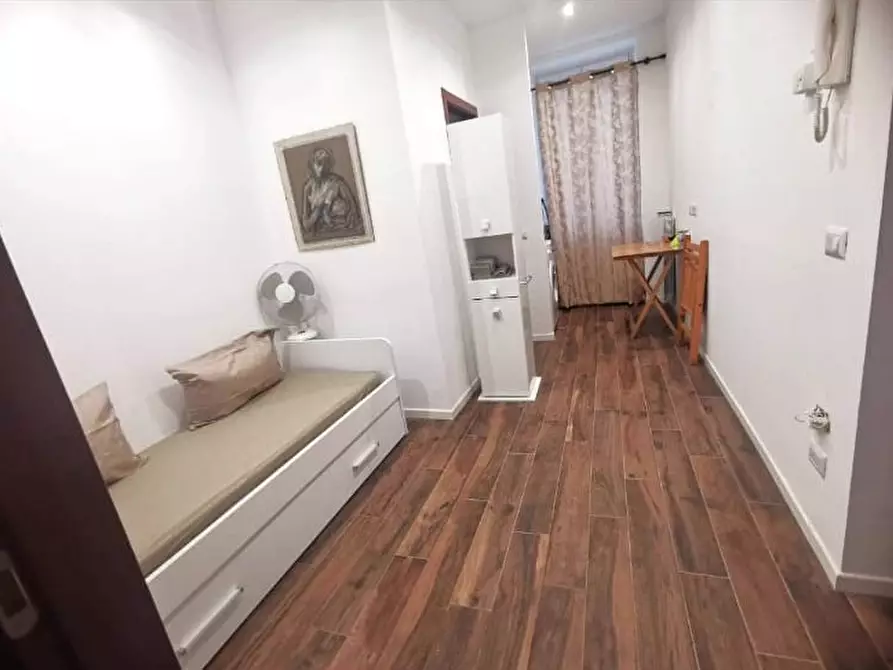 Immagine 3 di Appartamento in vendita  in Via Riva di Trento a Milano