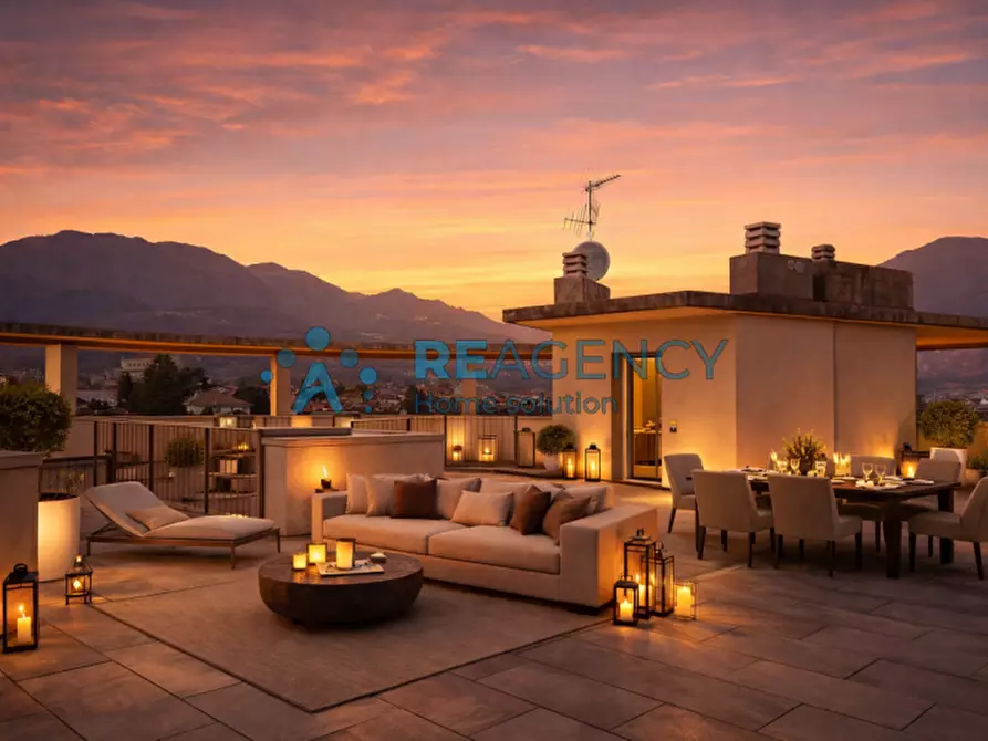 Immagine 22 di Attico in vendita  in Via Istria a Schio