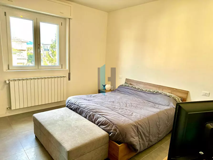 Immagine 5 di Appartamento in vendita  in via Cadizzoni 8 a Brescia