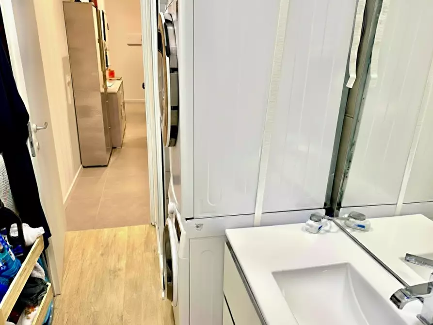 Immagine 15 di Appartamento in vendita  in via Cadizzoni 8 a Brescia