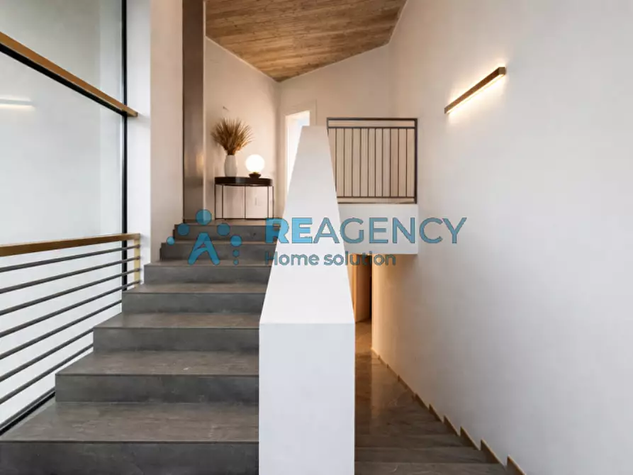 Immagine 15 di Attico in vendita  in Via Istria a Schio