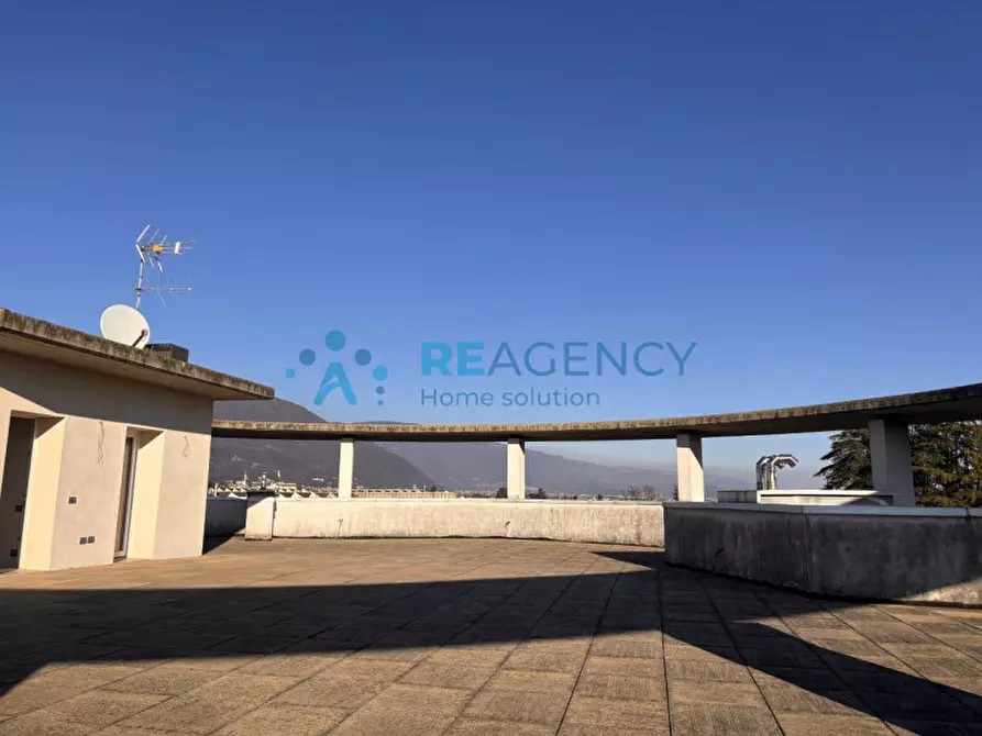 Immagine 24 di Attico in vendita  in Via Istria a Schio