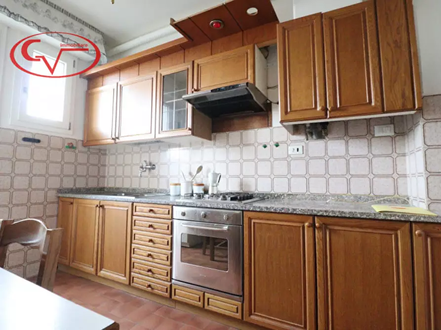 Immagine 12 di Appartamento in vendita  in Via Amendola a Montevarchi