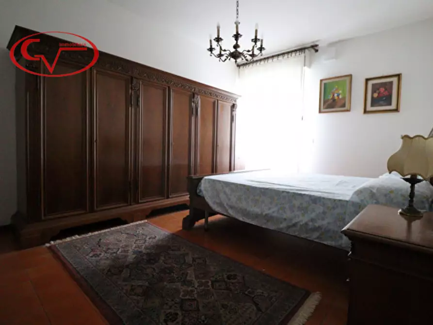 Immagine 15 di Appartamento in vendita  in Via Amendola a Montevarchi